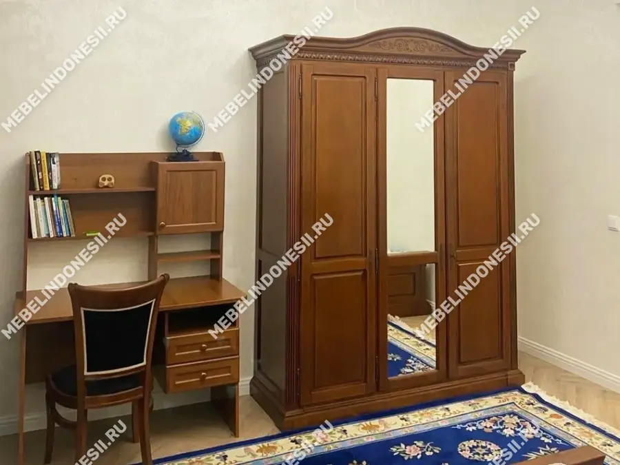 Шкаф 3х дверный с зеркалом "Венеция" Орех 775  купить в интернет магазине Мебель из массива. Звоните +7 495 961-63-63 Шкафы для одежды из массива дерева