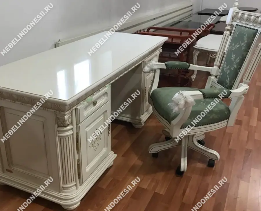 Стул для кабинета "Венеция Люкс" Орех 352  купить в интернет магазине Мебель из массива. Звоните +7 495 961-63-63 Кресла из массива дерева
