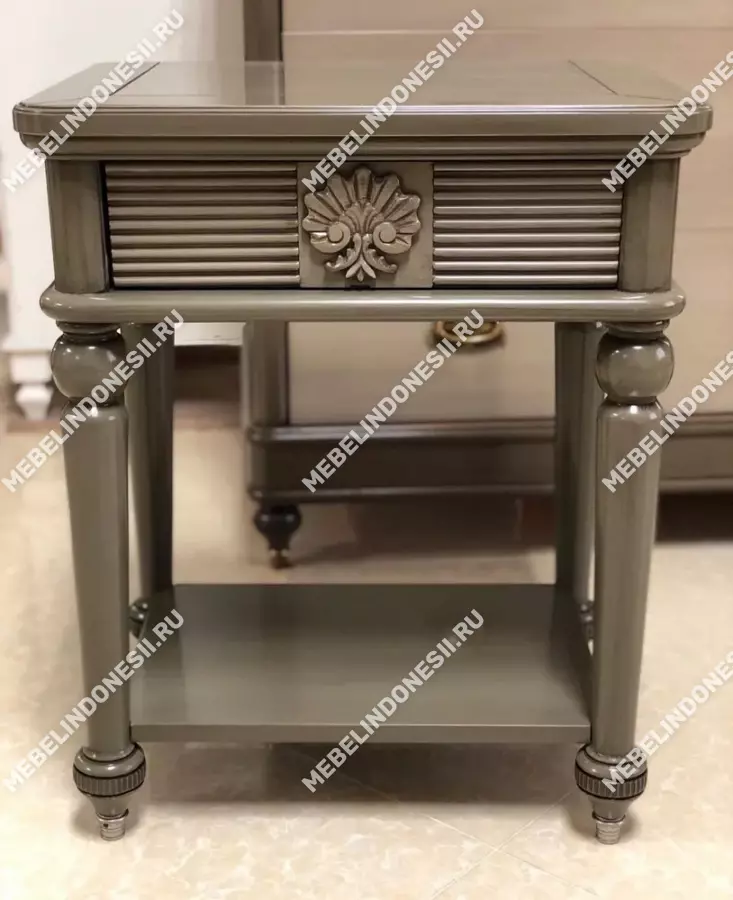 Тумба прикроватная на ножках "Бурбон" Орех BJ906  купить в интернет магазине Мебель из массива. Звоните +7 495 961-63-63 Тумбы прикроватные из массива дерева